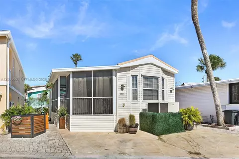 10725 S Ocean, Jensen Beach, FL 34957