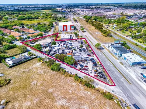 22825 S Dixie Hwy, Miami, FL 33170