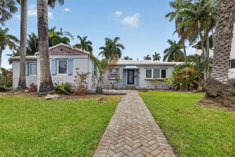 900 Tyler St, Hollywood, FL 33019