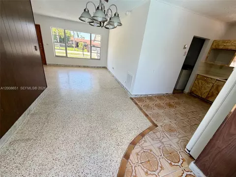 Living - 5373 W 10th Ct, Hialeah, FL 33012 photo 2 of 5