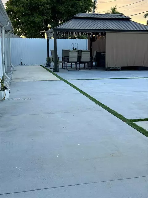 Exterior - 367 W 33rd St, Hialeah, FL 33012 photo 2 of 2