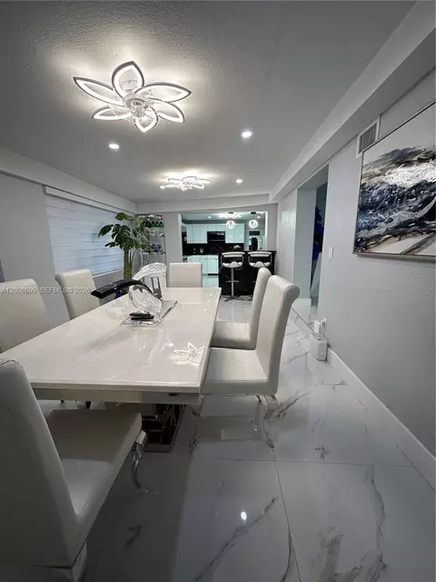 Dining - 367 W 33rd St, Hialeah, FL 33012 photo 2 of 2