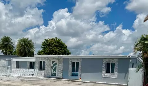367 W 33rd St, Hialeah, FL 33012 photo 17