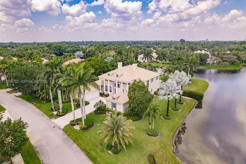 12735 Stonebrook Dr, Davie, FL 33330