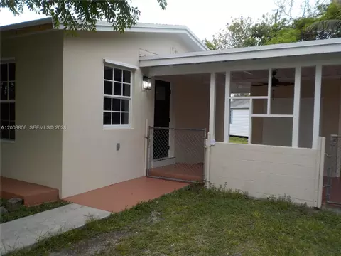 10020 Dominican Dr, Cutler Bay, FL 33189