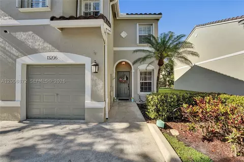 13206 NW 7th Pl, Plantation, FL 33325