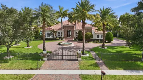14370 Jockey Cir N, Davie, FL 33330
