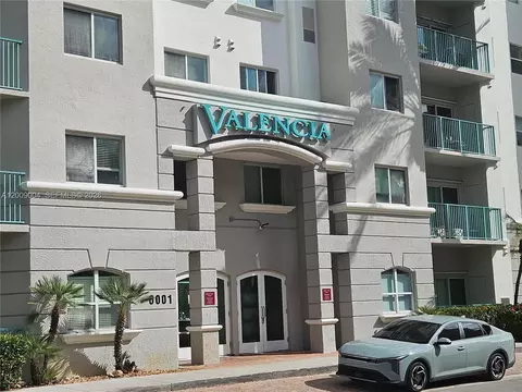 6001 SW 70th St #655, South Miami, FL 33143