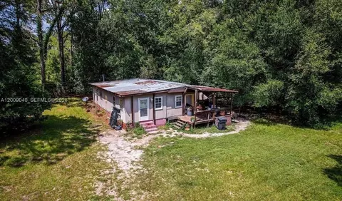 7294 W Vineyard Dr, Homosassa, FL 34448