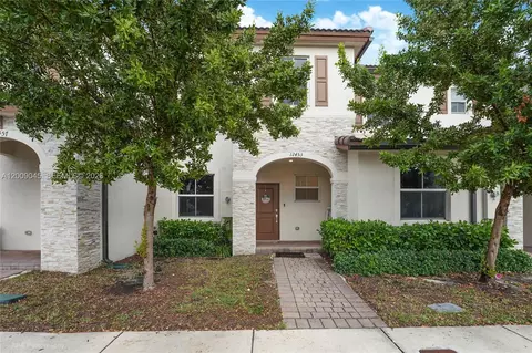 12453 NW 23rd Ct, Miami, FL 33167