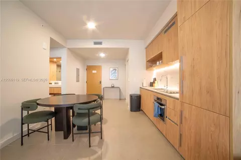 11 NE 6th #1104, Miami, FL 33132