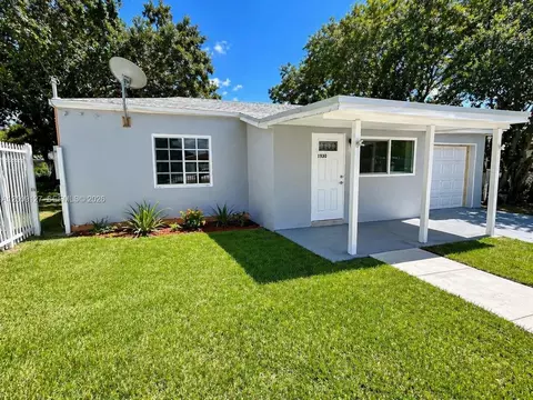 1930 NW 87th St, Miami, FL 33147
