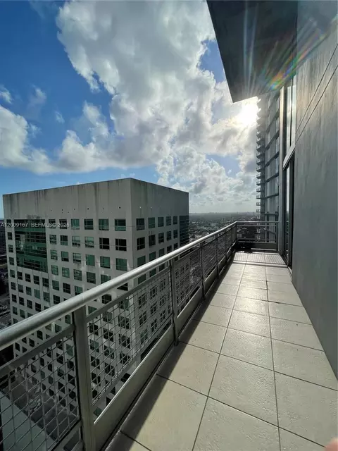 690 SW 1st Ct #3115, Miami, FL 33130