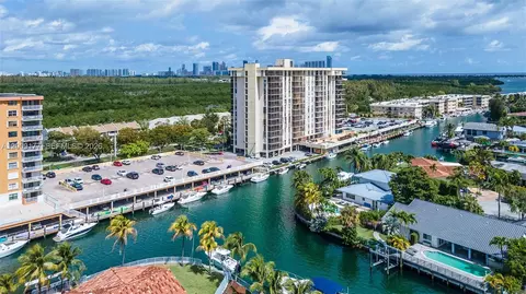 2500 NE 135th St #C1011, North Miami, FL 33181