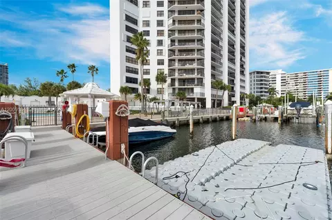 300 Three Islands Blvd #305, Hallandale Beach, FL 33009