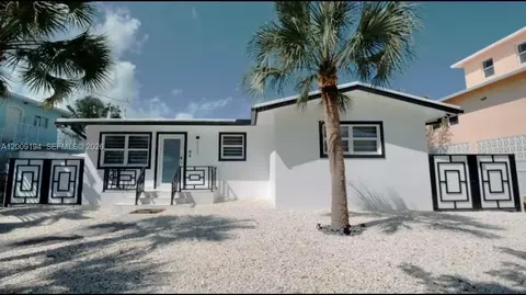 2133 Yellowtail Dr, Marathon, FL 33050
