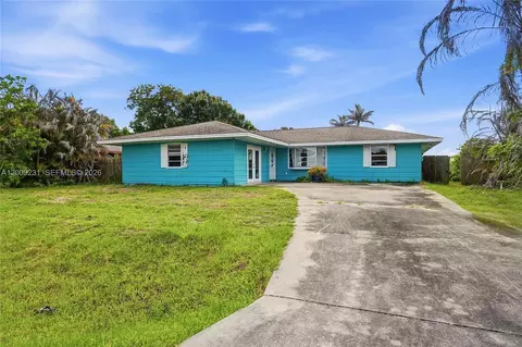 5808 Spruce Dr, Fort Pierce, FL 34982