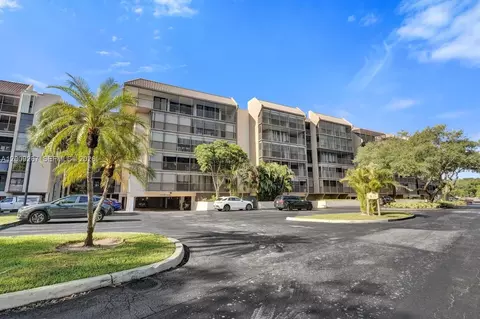 2806 N 46th Ave #D637, Hollywood, FL 33021