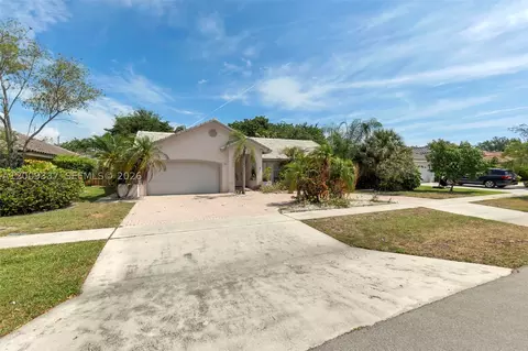 23288 Boca Chica Cir, Boca Raton, FL 33433