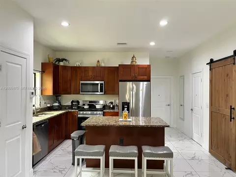 Kitchen - 2363 NE 20 Th Ave, Naples, FL 34120 photo 1 of 3