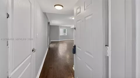 280 SW 20th Rd #904, Miami, FL 33129