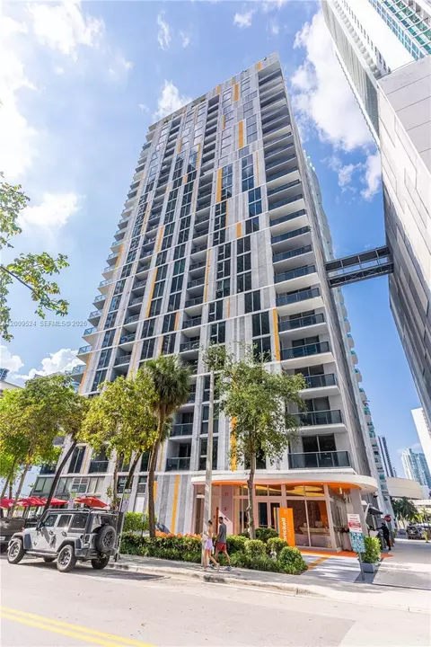31 SE 6th St #702, Miami, FL 33131