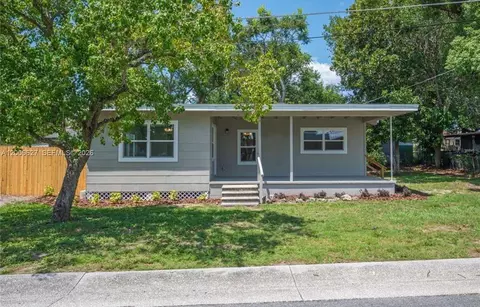 1065 N 10th St, Eagle Lake, FL 33839