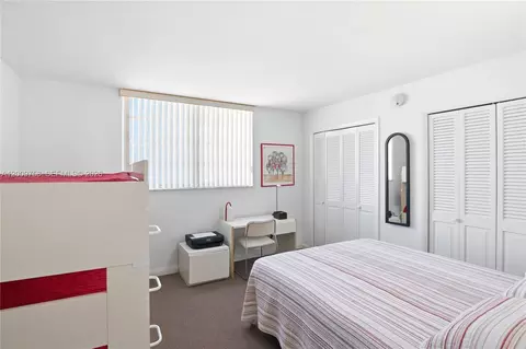 Bedroom - 605 Ocean Dr #7L, Key Biscayne, FL 33149 photo 1 of 3