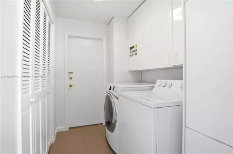 Other - 605 Ocean Dr #7L, Key Biscayne, FL 33149 photo 5 of 10