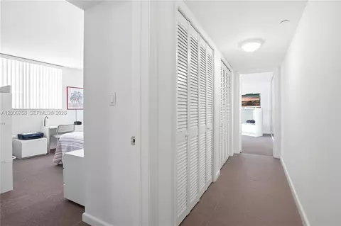 Entry Way - 605 Ocean Dr #7L, Key Biscayne, FL 33149 photo 1 of 2