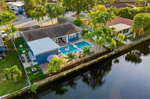 2005 NW 37th St, Oakland Park, FL 33309
