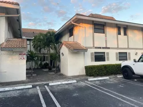 10789 Royal Palm Blvd #4, Coral Springs, FL 33065