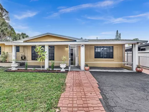 1322 SW 26th Ter, Fort Lauderdale, FL 33312