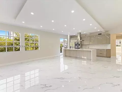3900 Island Blvd #B408, Aventura, FL 33160