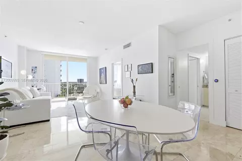 3180 Coral Way #902, Miami, FL 33145