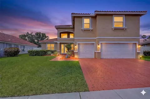 18901 SW 15th St, Pembroke Pines, FL 33029