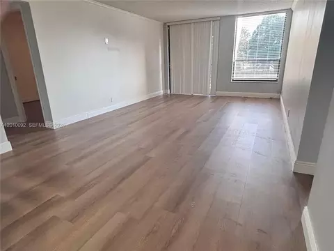 8050 W Mcnab Rd #212, Tamarac, FL 33321