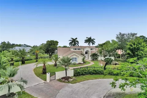 16301 SW 62nd St, Southwest Ranches, FL 33331