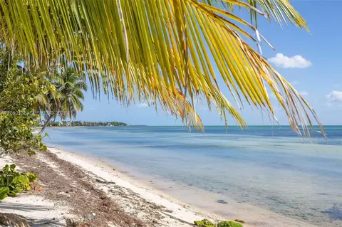 74049 Overseas, Islamorada, FL 33036