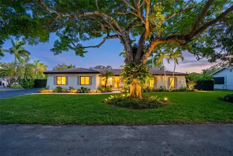 7500 SW 175th St, Palmetto Bay, FL 33157