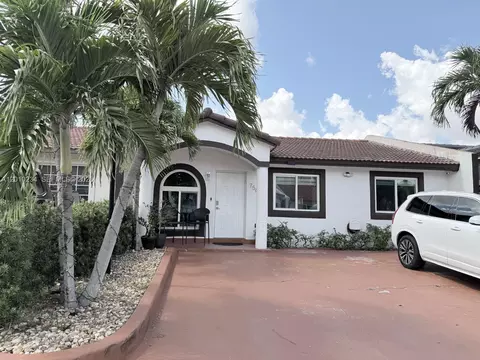 7560 NW 173rd Ln, Hialeah, FL 33015