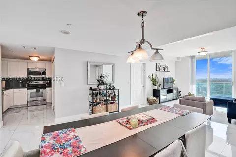 1250 S Miami Ave #2103, Miami, FL 33130