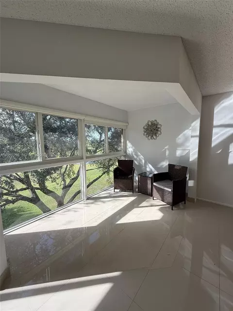 1300 SW 125th Ave #404K, Pembroke Pines, FL 33027