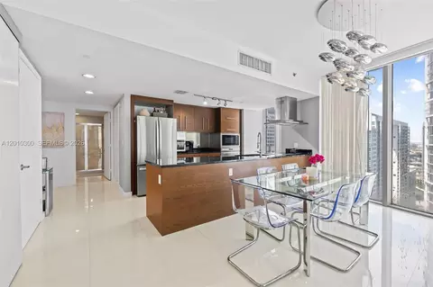 495 Brickell Ave #3710, Miami, FL 33131