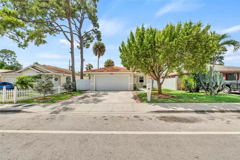 2762 NW 9th Ct, Fort Lauderdale, FL 33311