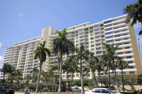 5600 Collins Ave #9E, Miami Beach, FL 33140