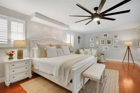 Bedroom - 7175 SW 117th Ter, Pinecrest, FL 33156 photo 2 of 7