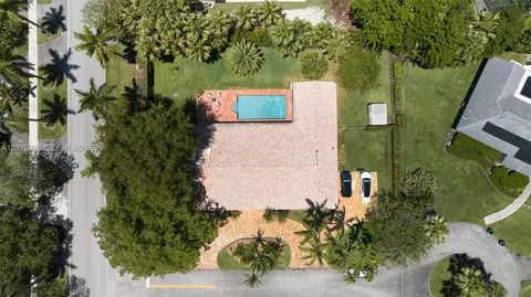 View/Area - 7175 SW 117th Ter, Pinecrest, FL 33156 photo 1 of 6