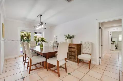 Dining - 7175 SW 117th Ter, Pinecrest, FL 33156 photo 1 of 1