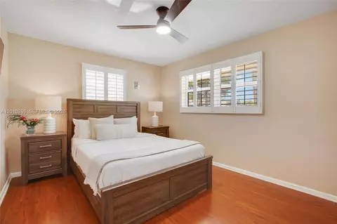 Bedroom - 7175 SW 117th Ter, Pinecrest, FL 33156 photo 6 of 7
